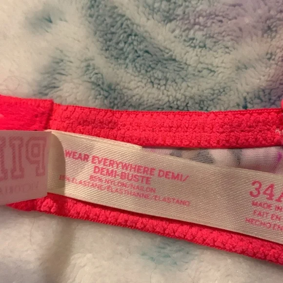 PINK Victoria’s Secret Wear Everywhere Lightly Lined Demi Bra - Picture 7 of 7